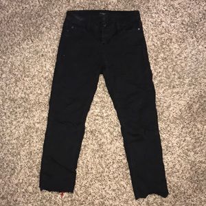 Black skinny Capri pants